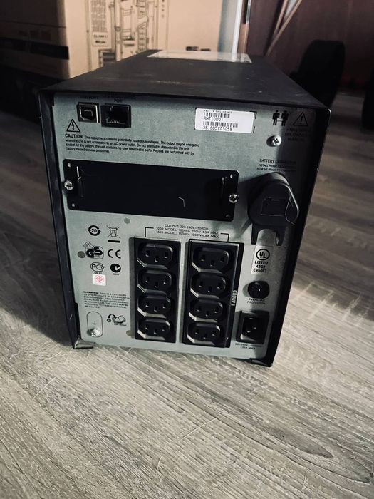 Ups APC бесперебойник 1000вт