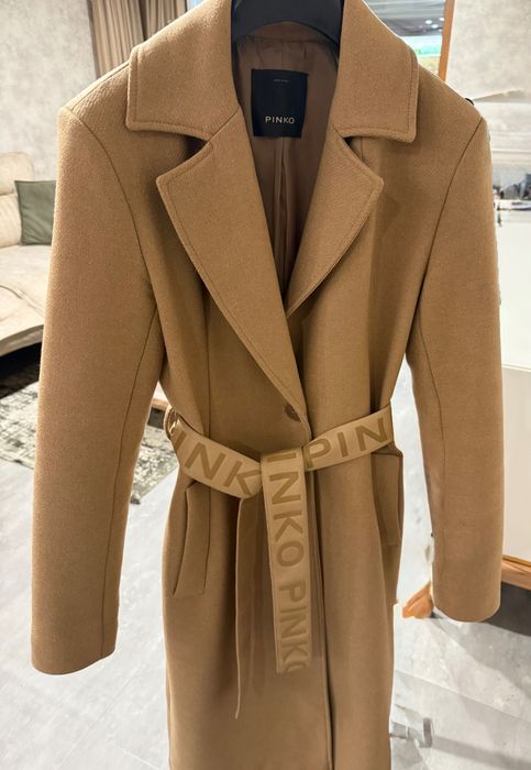 Елегантно вълнено палто Pinko размер S