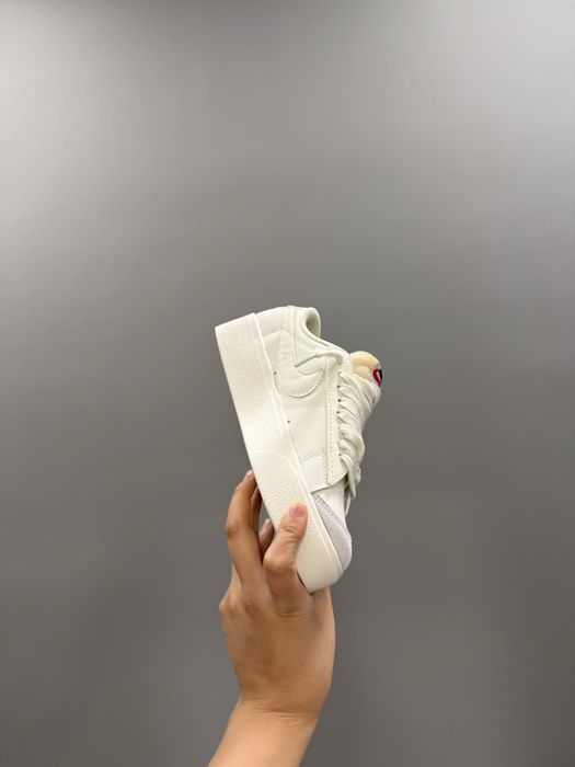Кроссовки Nike Wmns Blazer Low Platform 'Triple Sail'
