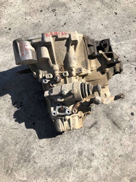 cutie viteza manuala 2.0 d toyota avensis 1999