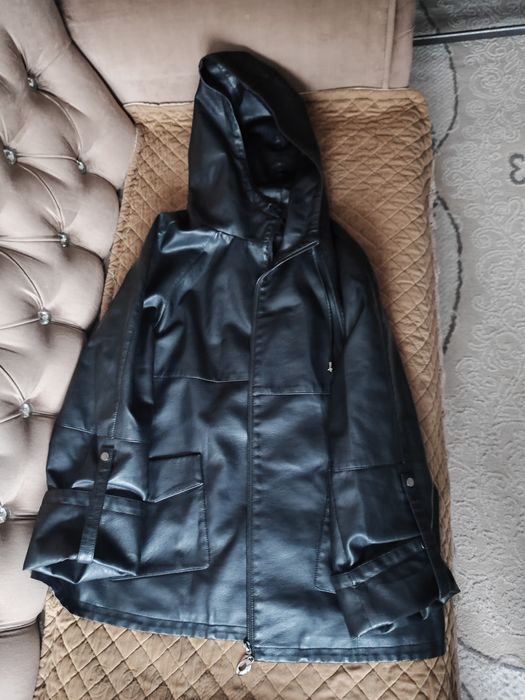 Женская кожаная куртка