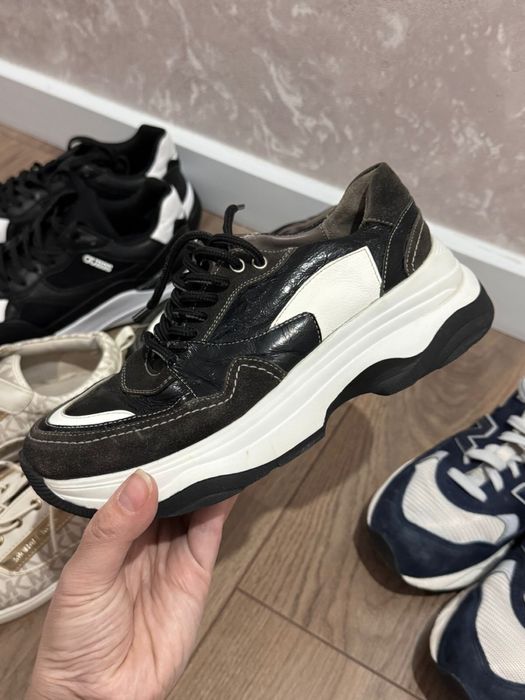 Продам обувь фирменная