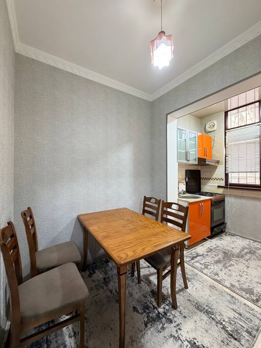 Продается 2х комнатная квартира Юнусабад 11 метро мегапланет Универсам