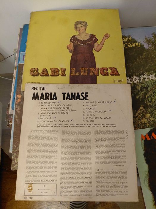 Vand placi vinil electrecord 30 bucati, muzică populară .