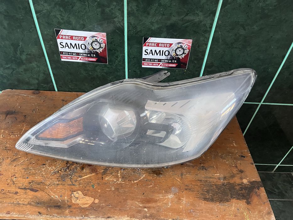 Far far ford focus 2 xenon 2009 stanga