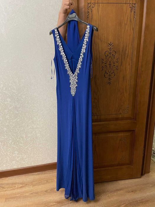 Вечернее платье с камнями