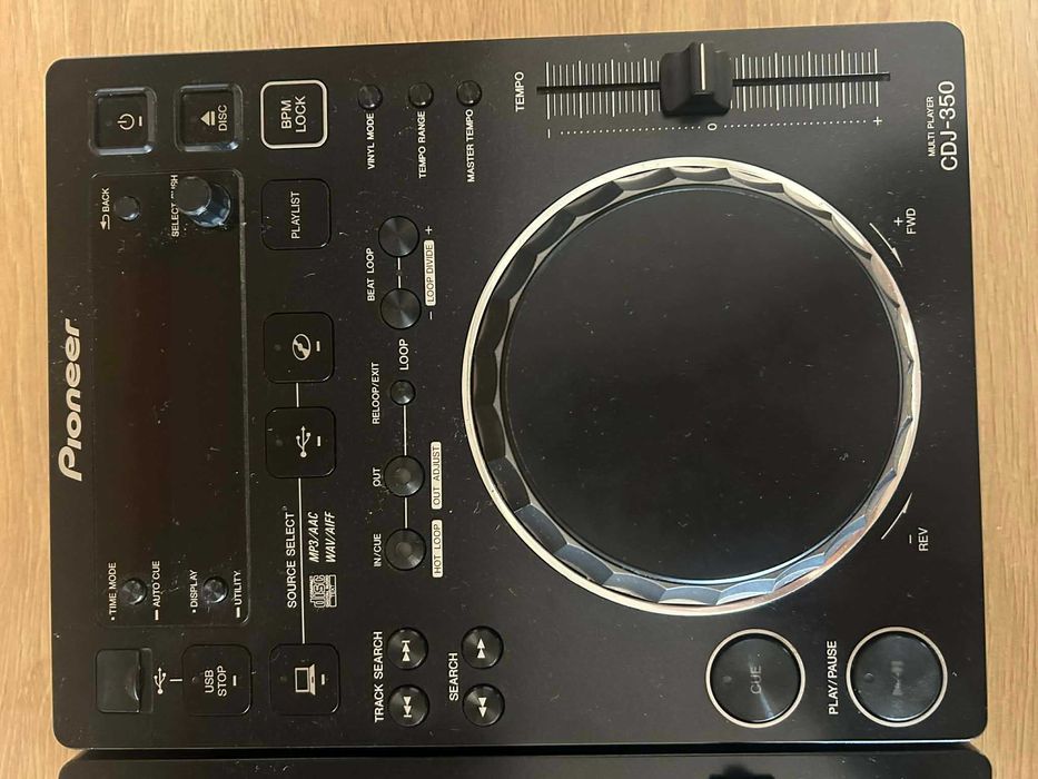 Pioneer CDJ 350 плейъри