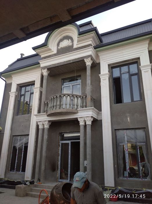 Binolarning tashqi interyeri uchun fibrobeton tyagalar