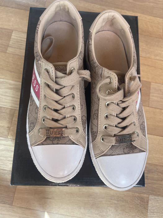 Оригинални Обувки Guess