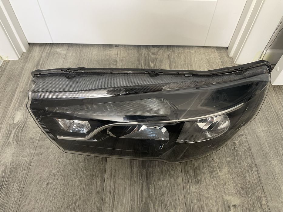 Фары передние Lada Vesta.Оригинал.