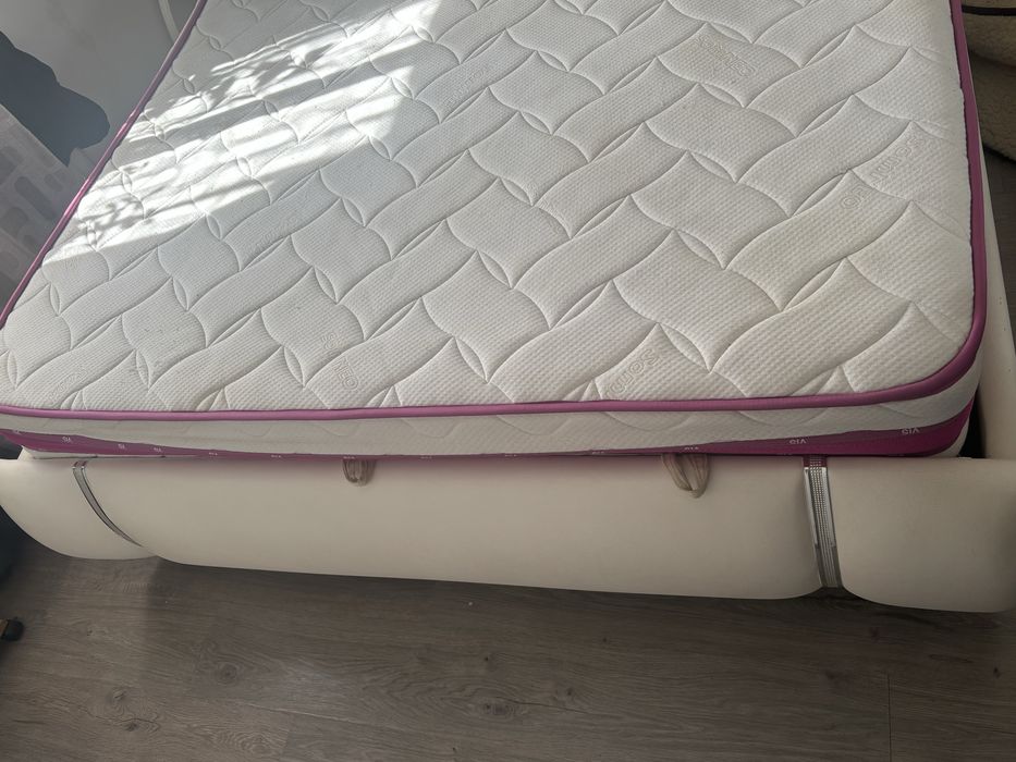 Pat Dormitor 160 x200 folosit putin