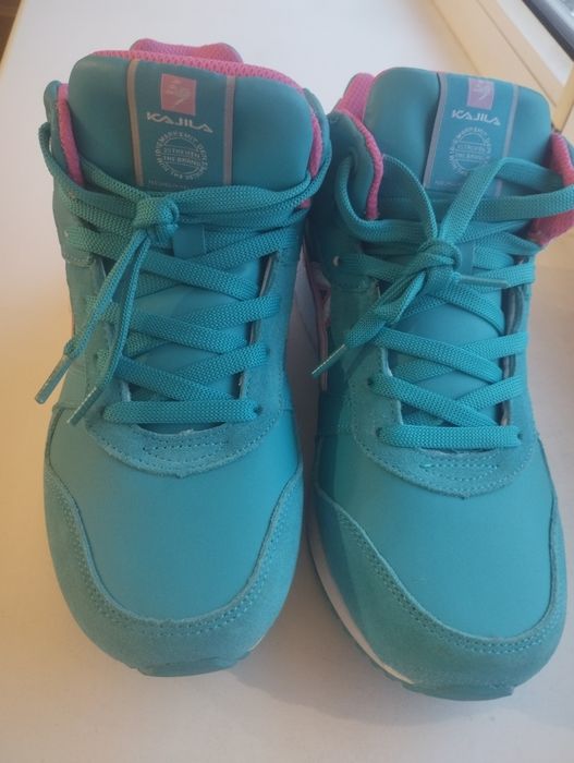 Кроссовки зимние