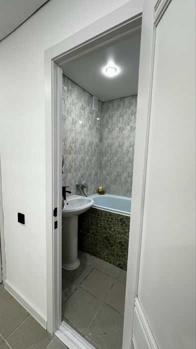 Коммерческое помещение 65кв *