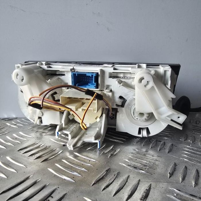 Panou Comanda clima Opel Corsa D facelift