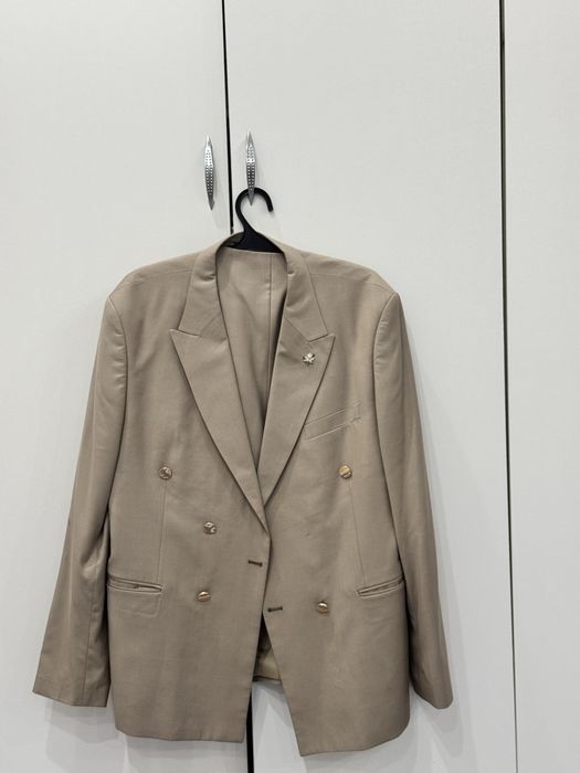 Новый Пиджак Бежевый