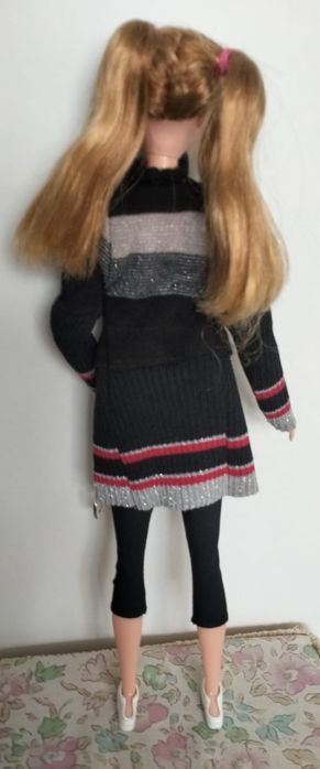 Păpușa Barbie Teresa