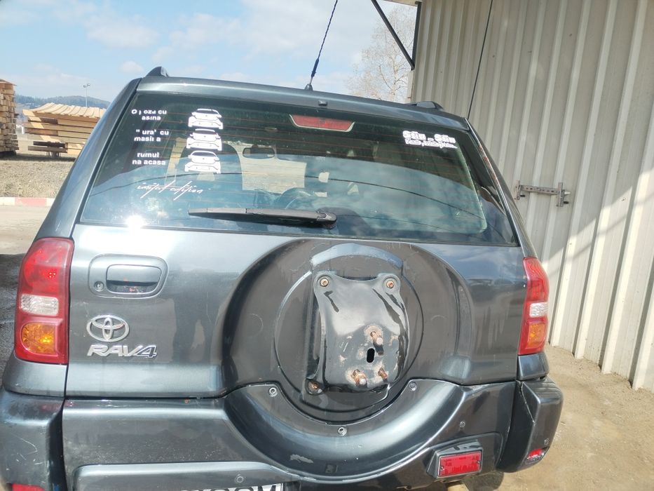 Vând toyota rav4 motor 2.0