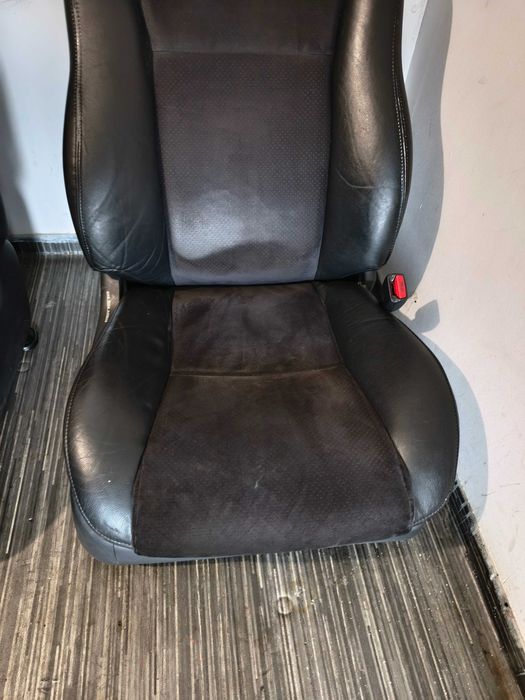 Interior piele/alcantara Toyota Avensis T25 2004-2009