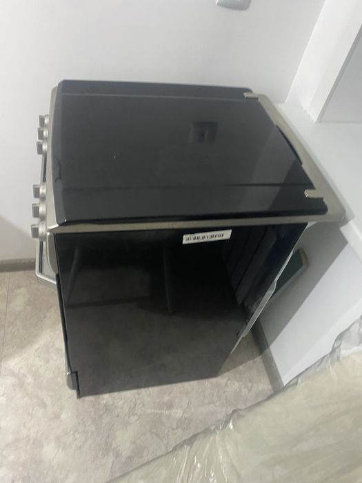 Продам плиту Hansa в отличном состояние