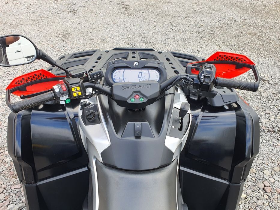 Can-am  Outlander 1000cm3   xxxc 2020 Belgia