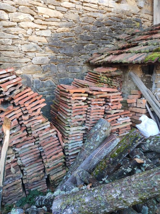 Цигли с един и два канала