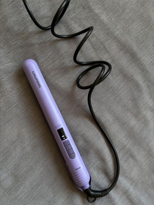 Преса за коса Grundig HS 7032 с йонна технология – лилава