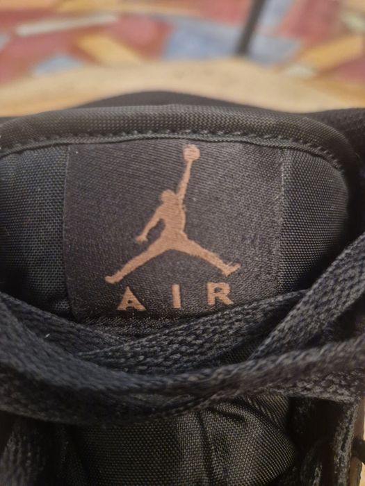 Jordan 1 mid GS black