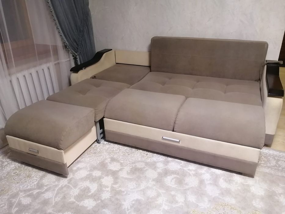 Продам диван с оттоманкой