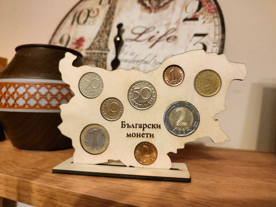 Поставка / стойка за български монети