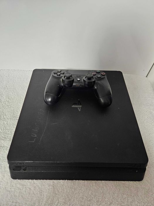 consola ps4 slim / playstation 4 slim o maneta si stocare 500gb