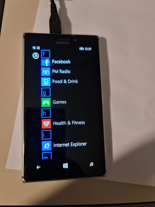 Telefon Nokia Lumia 735