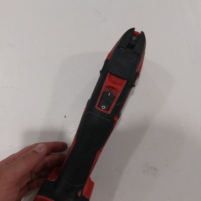 Акумулаторен Мултитул Милуоки 18 волта Milwaukee M18 BMT