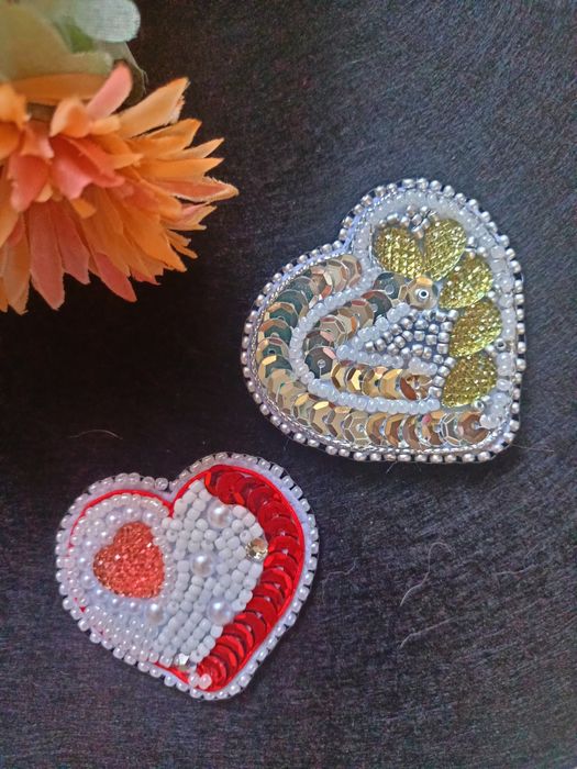 Брошь на подарок от 700тг