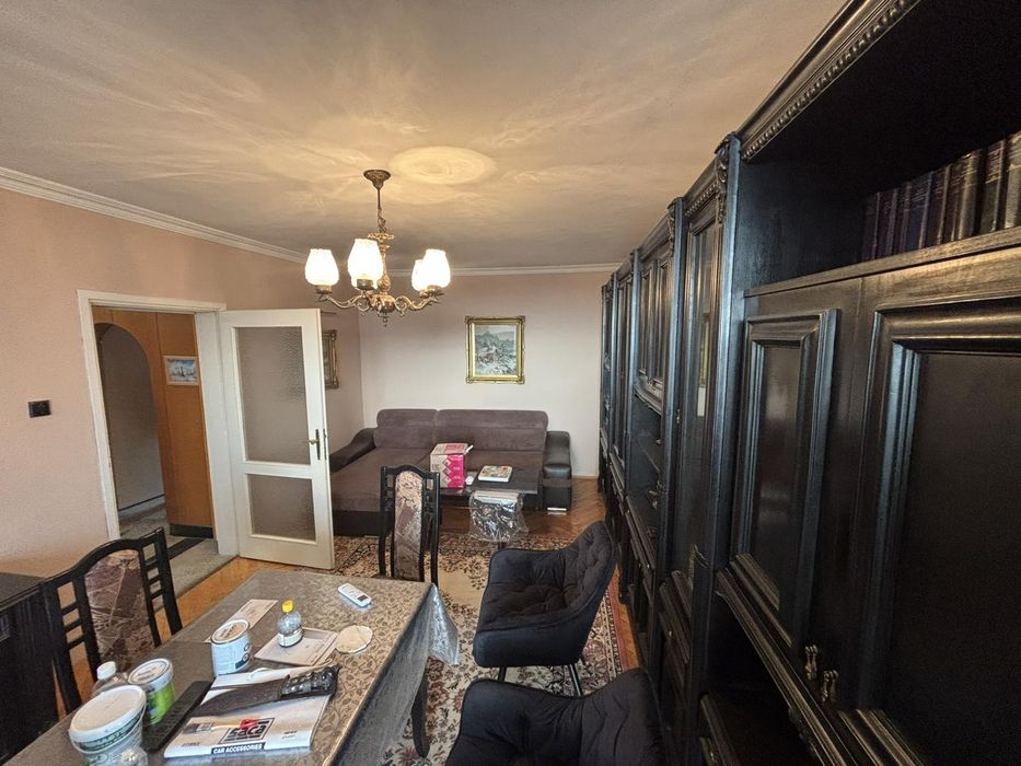 Дава се под наем Тристаен апартамент в София, Младост 1 - 88 кв.м за 650 € - Снимка #1