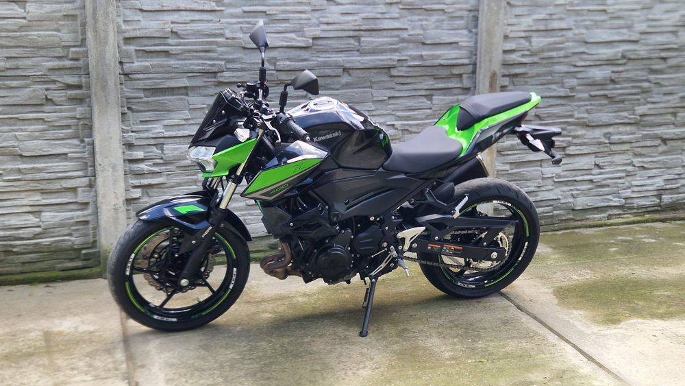 Kawasaki Z400 ABS – 2023 – Categoria A2 – Impecabilă