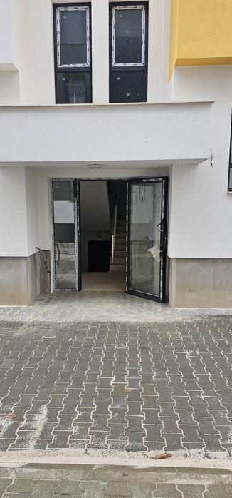 Продава се Тристаен апартамент в Пазарджик, Устрем - 89 кв.м за 1000 €/кв.м - Снимка #1