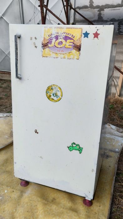 Frigider cu congelator Arctic