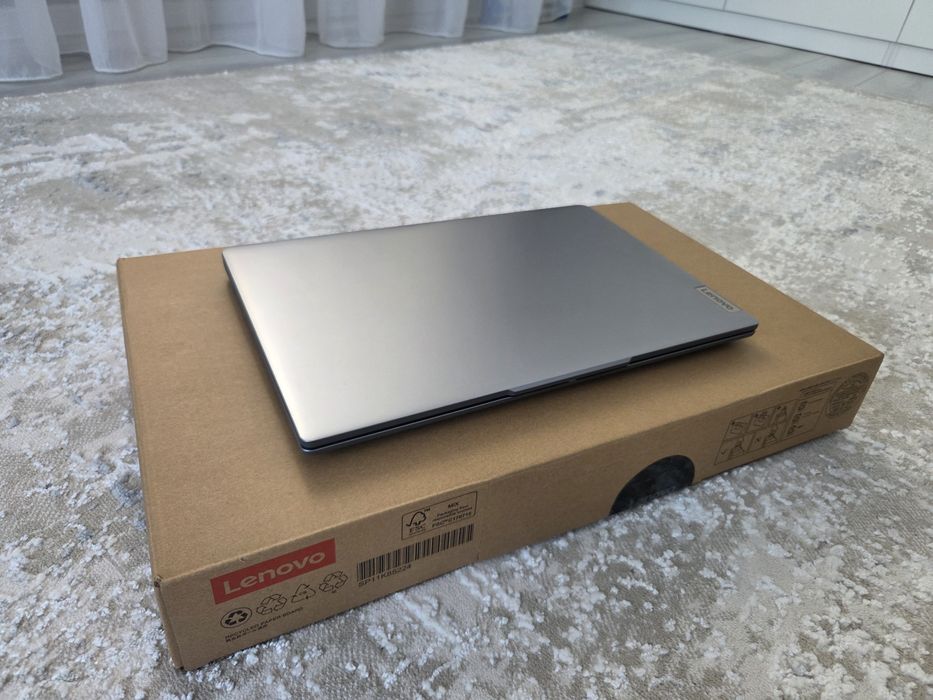 Ноутбук (ультрабук) Lenovo