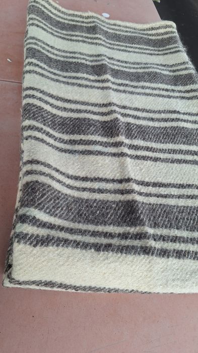 Tol/covor tesut din lana