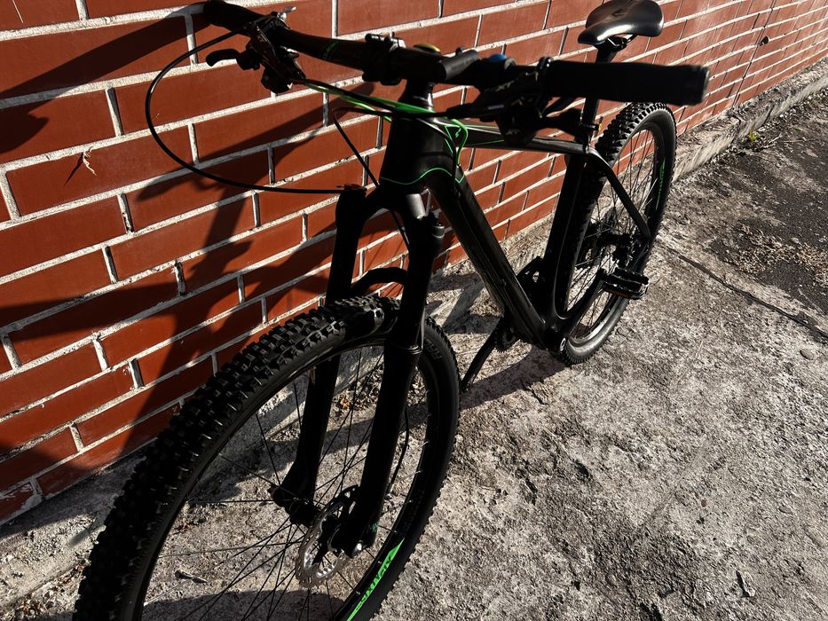 Vand bicicleta full carbon Cube Reaction