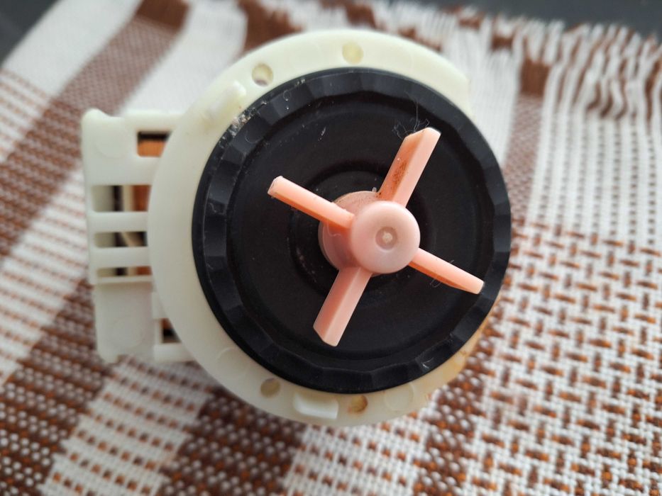 Piese si componente electrice, Pret = 15 lei