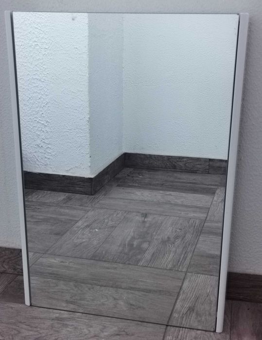 ПВЦ шкаф за баня с огледало