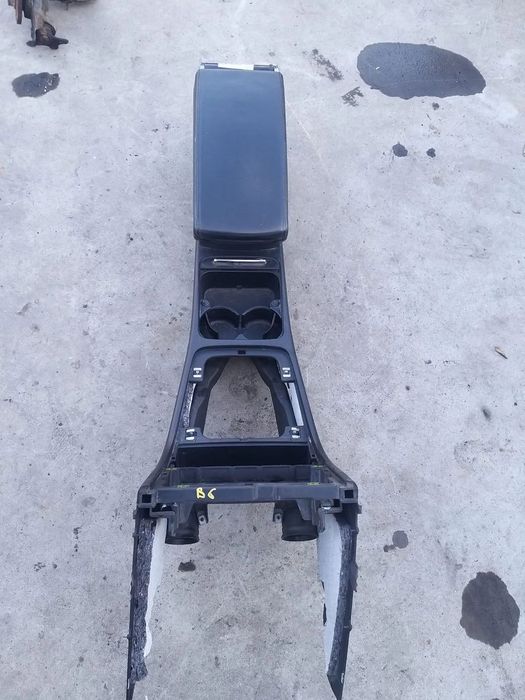 Consola centrala cotiera vw passat b6 3c 3c0864207g