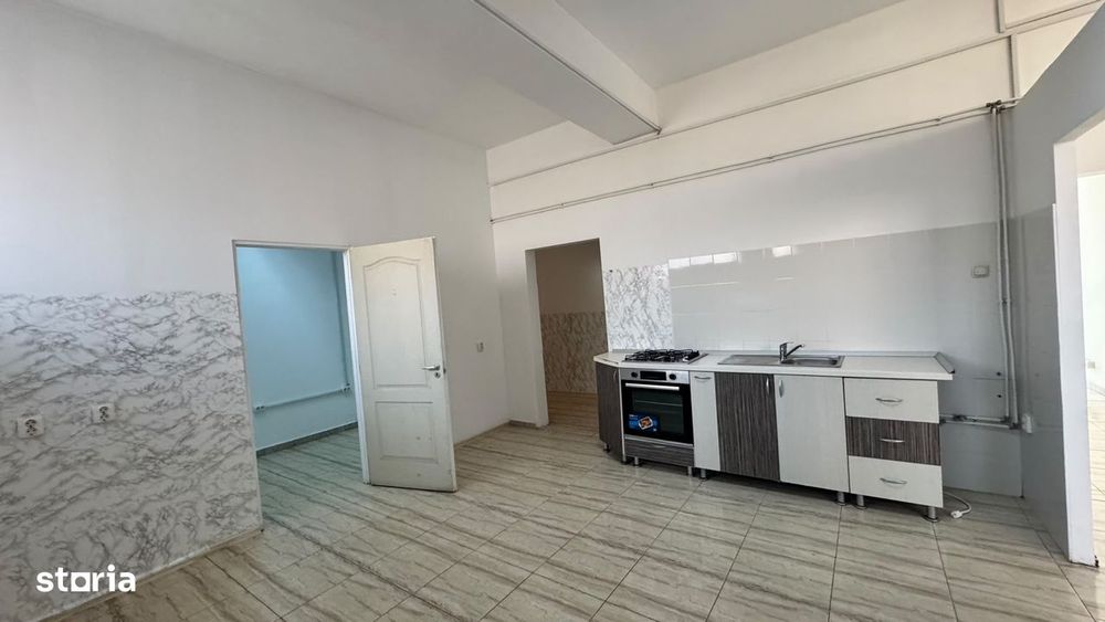 Spațiu comercial de închiriat, zona Ioșia