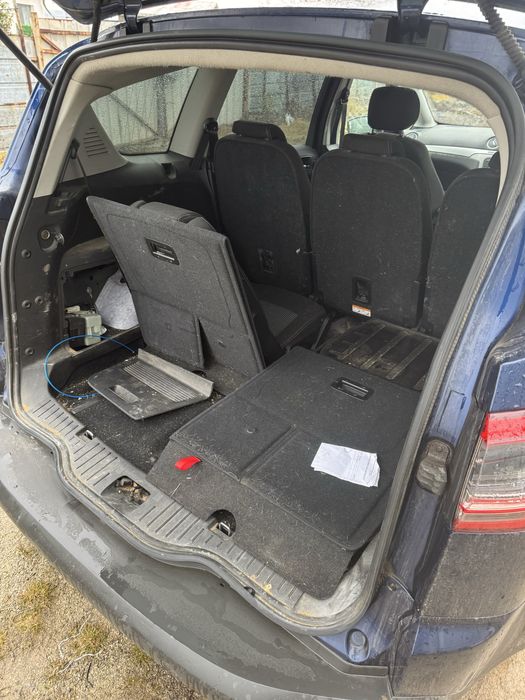 Продавам ford s-max НА ЧАСТИ