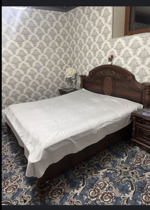 Spalniy kitayskiy komplekt