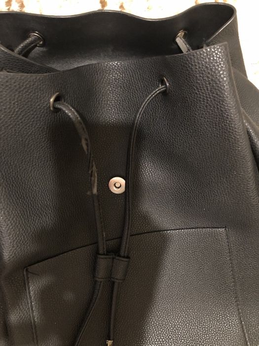 Дамска раница.