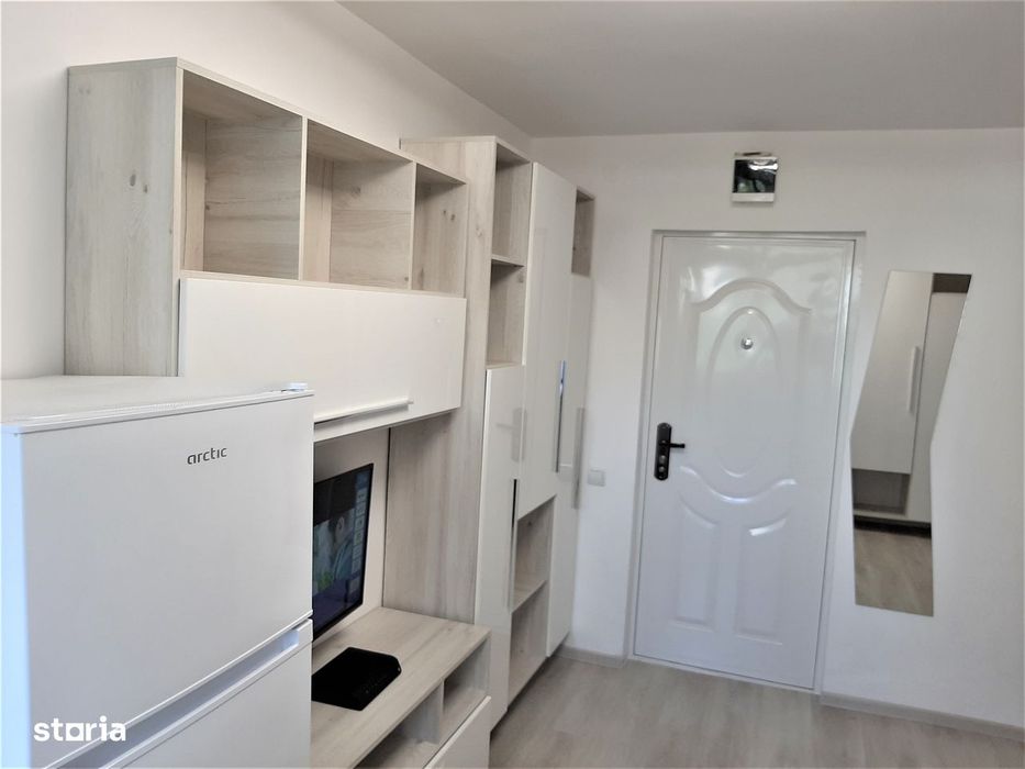 Studio 5 minute Metrou 1 Decembrie, inchiriere