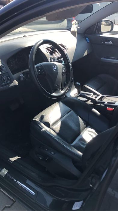 VOLVO V50 2010 — imagine 3