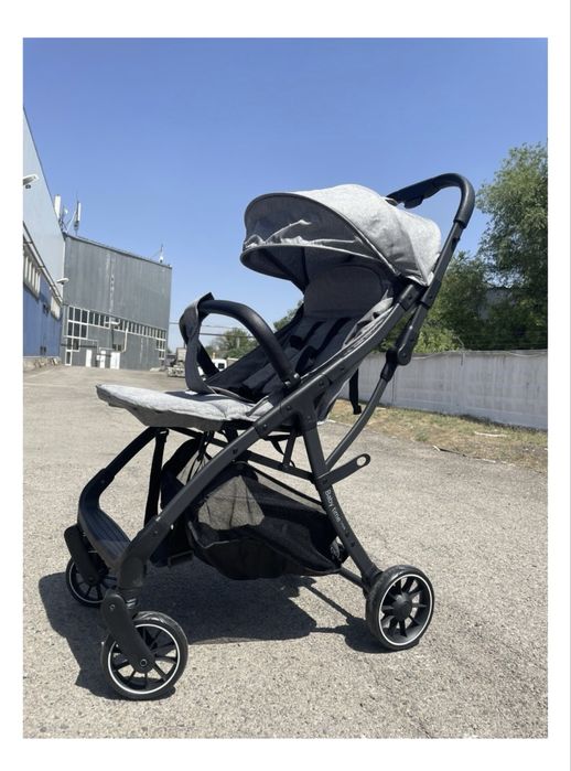 Продам коляску в отличном состоянии!